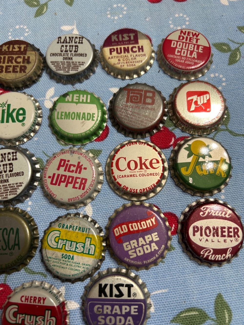 Vintage Soda Bottle Cork Cap Collection - Assorted Colors - Picture 3 of 6